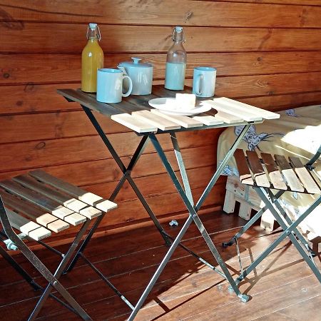 Готель Wee Hoose Glamping 3 Kinbrace Екстер'єр фото